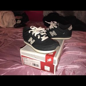 New balance 501 ————-  SIZE 3Y
